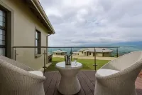 Cayley Mountain Resort - Mountain view