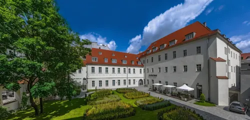 Herbal Hotel - 3-Star