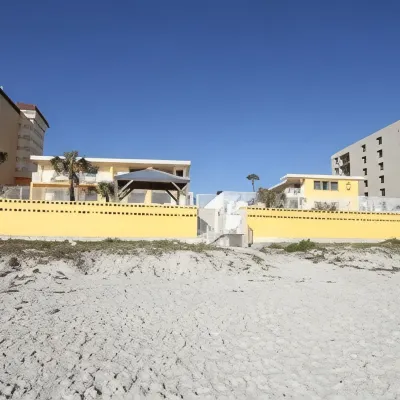 Oceanfront Inn and Suites Hotels near Bellair Plaza