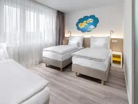 Comfort Hotel Prague City East Hotels near Vila Flora