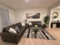 Modern Retreat 3BR 2 and Half Bath 12min to WEM 10min to Big Lake Lois Hole Park - Bungalow
