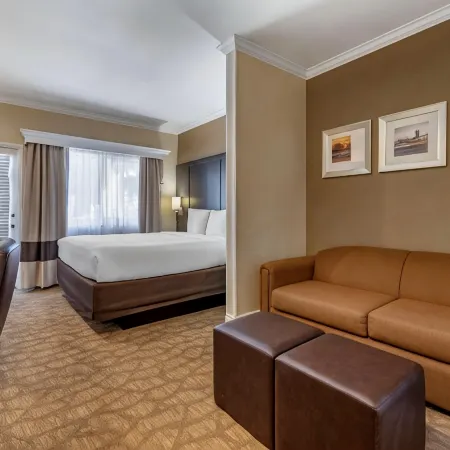 Comfort Inn & Suites Huntington Beach