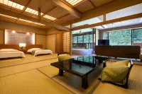 Shogawa Onsen Yumetsuzuri - Kaplıcalı