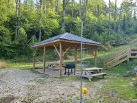Lake Watauga FAMILY FUN, Sunny Lake Front Home  Private Dock  Water Toys WiFi - 4-Star
