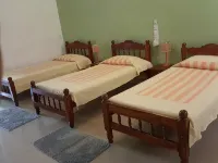 Wood Side Tour Inn - Guest houses