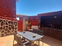 Wonderful Typical Canarian House with Outdoor Pool and Wifi in the Mountains.