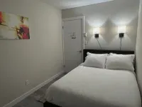 Cozy basement suite near Airport - Bungalows