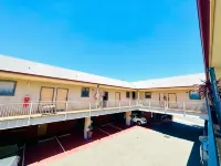 City Views Ballarat - Motels