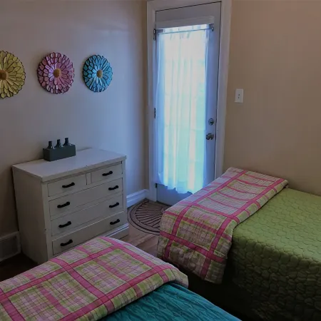 Location, Location, Location! Close to Beach, Marina, & Downtown!
