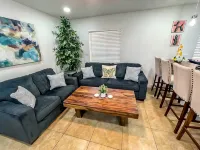 Closest Home to Airport + Downtown - the Vibe Phx - โฮมสเตย์