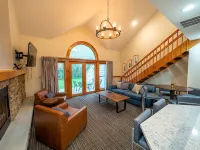 Fully Renovated Condo - Sleeps 9! Ξενοδοχεία στην πόλη Mecosta County