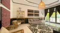Bnbvillajogja Unit Koloni - Villaer