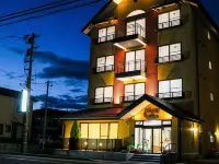 TOMOEYA RYOKAN - 2-Star