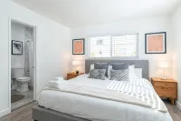 Exceptional DT Alhambra Condo  3Br/2BA with King Size Bed +EV Charger