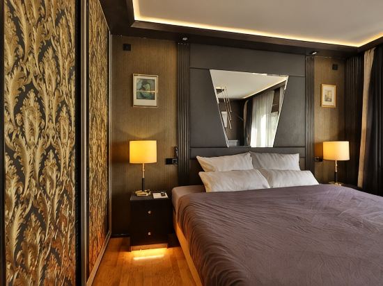 Apartment in a great location to the fair directly on the Grunewald near Kudamm with garden