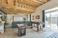 Centrally Located 5BD - Games, BBQ & Firepit Patio