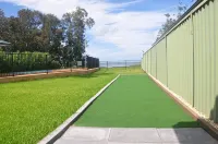 4 Bedroom House with Pool, Mini Golf, Kayak and More - 4-Star