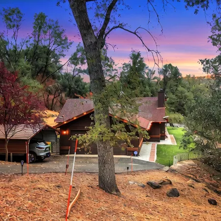 Yosemite Forest Villa
