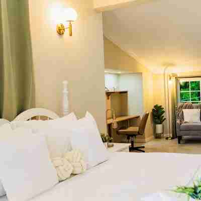 Falcon Oceanview3BRCondo/Free Airport Transport/5minsWalkToBeach/Gated/Security Rooms