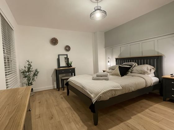 Harbourside, Luxury Two Bedroom Townhouse with Bike store – Sleeps 6