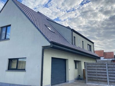 Vacation apartment with garden 1.5 km from the sea.