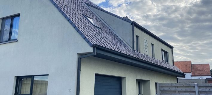 Vacation apartment with garden 1.5 km from the sea. Hotels in De Haan