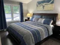 Executive / Family Home | 2 Br • Office • Parking • 10Mins to Toronto or Pearson - 4つ星
