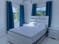 3 minutes from the beach! Newly built Villa with pool - 泳池