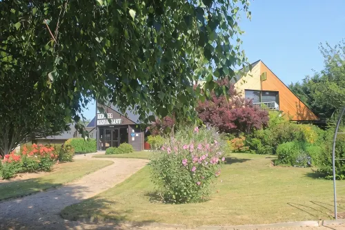Les Dineux Village - balcony
