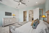 Luxury Villa • 4 Bedrooms & 4.5 Bathrooms • Easy Walk to Beach & Dining - 4-Star