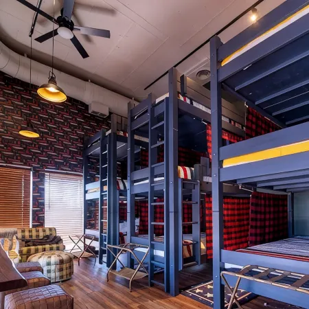 Luxury Lakeside Penthouse Lodge with Boatslip and Bunk Room!
