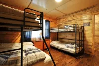 Old Mill Cabin #2 - on the Little MO River, Large Yard, Bunk Room! - 4 estrellas