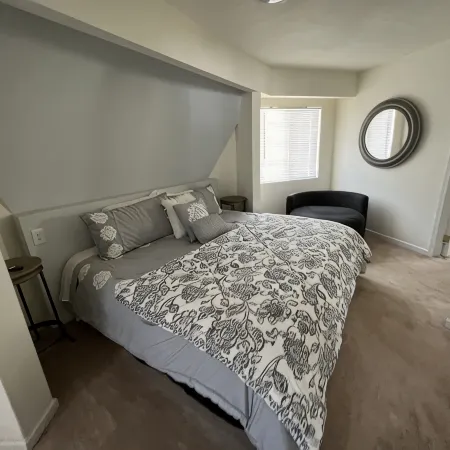 THUNDERDOME (awesome Dome House) Unique home with Beautiful views/Comfy and Cozy