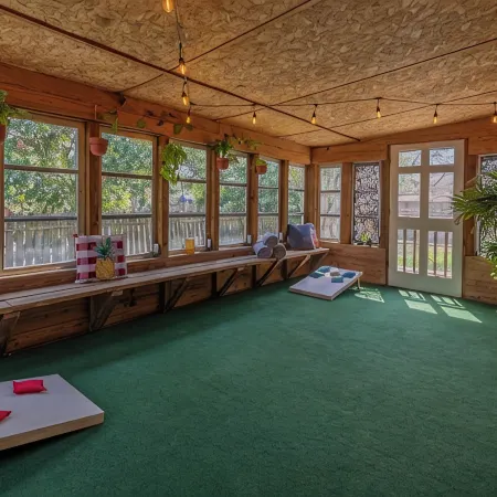 Large Family House 15min to Base