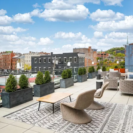 Luxury Apartment in Downtown with/Pool/Gym/Rooftop
