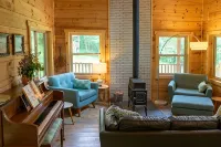 Vireo Cabin at Driftless Creek - 4-Star