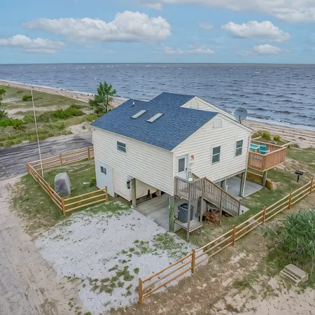 Secluded Beach home with amazing views.