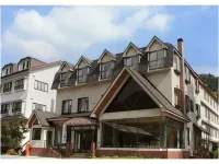 Okunikko Park Lodge Miyama Hotels near Shirane Mountain
