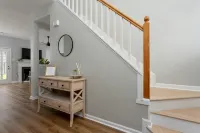 Spacious & Quiet Vacation Getaway, 15 Min to Beach - Wifi
