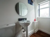 Bucknall Lodge Hanley Family Room 3 - Scenic