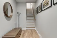 Spacious Downtown 2BR w/ Parking - 3-Star