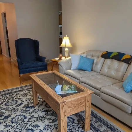 Cozy 4 bedroom relax atmosphere enjoy beauty of bluff country  driftless region