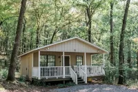 Fishing Retreat Cabin - 2bed/1 bath - Alphydda