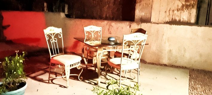 The Moriah- An exquisitely decorated home with an 1800's look located in town. Hotels in Tombstone