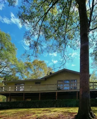 Waterfront 5 Bedroom - Homestays