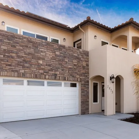 Modern 4Br / 4BA Beach Home • 360 View Rooftop Firepit • All King Beds - Garage