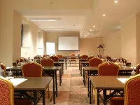 Grand Palace Hotel Hannover Hotels near HDI-Arena