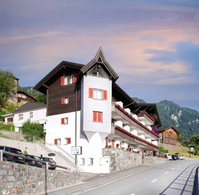 Hotel Oberland - parking