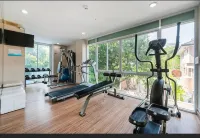 1 BR / 5 Mins BTS Baring / WiFi / 7-11 / Lotus - Condos
