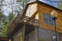 HootOwl Cabin Mountains, Trails and Huge Hot Tub under the Stars! - Alppimaja